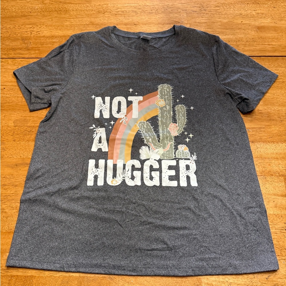 Gray 'Not a Hugger' Graphic T-Shirt